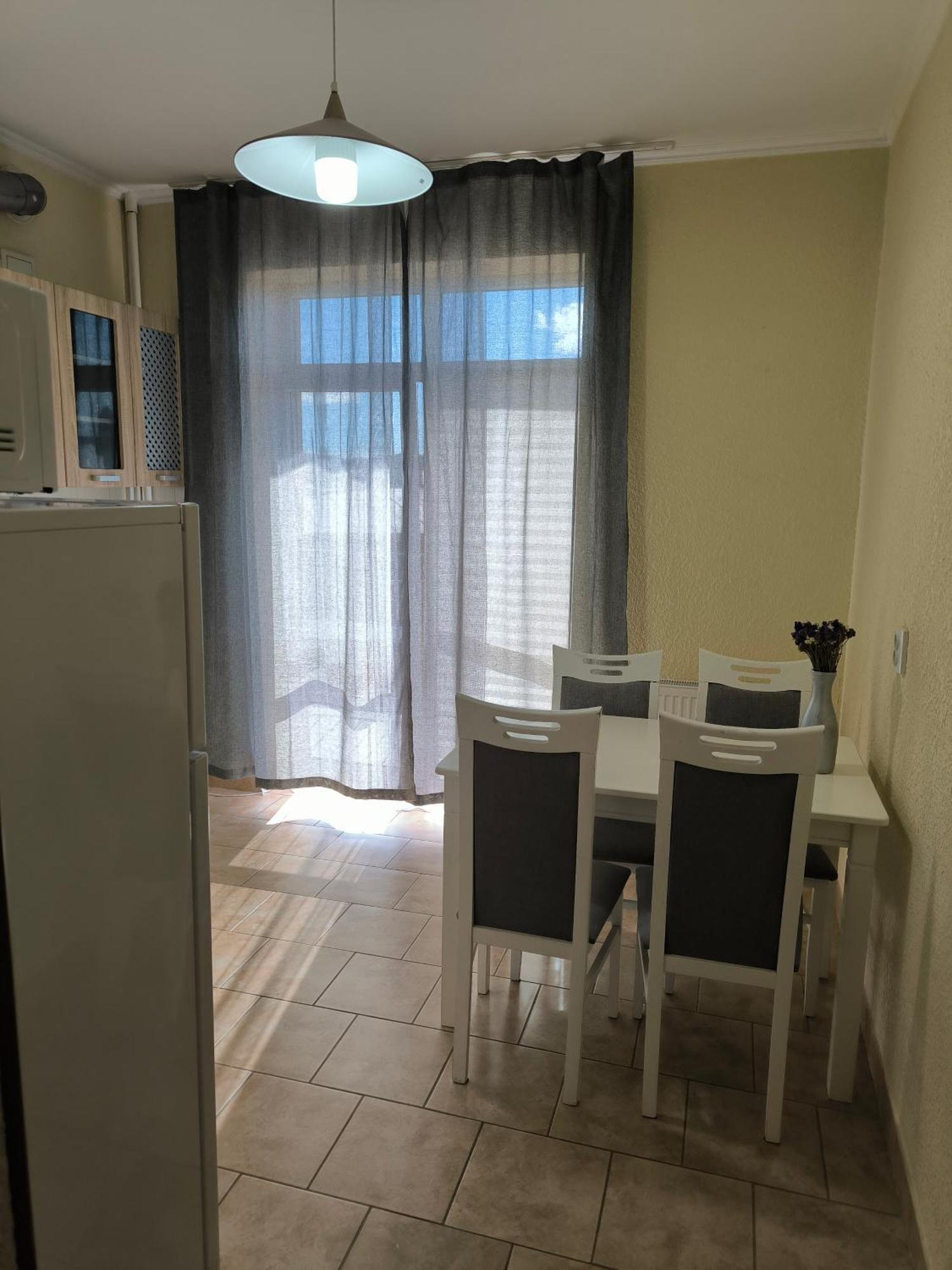 Apartments Domovik Parkaniya, 2A Мукачево Экстерьер фото