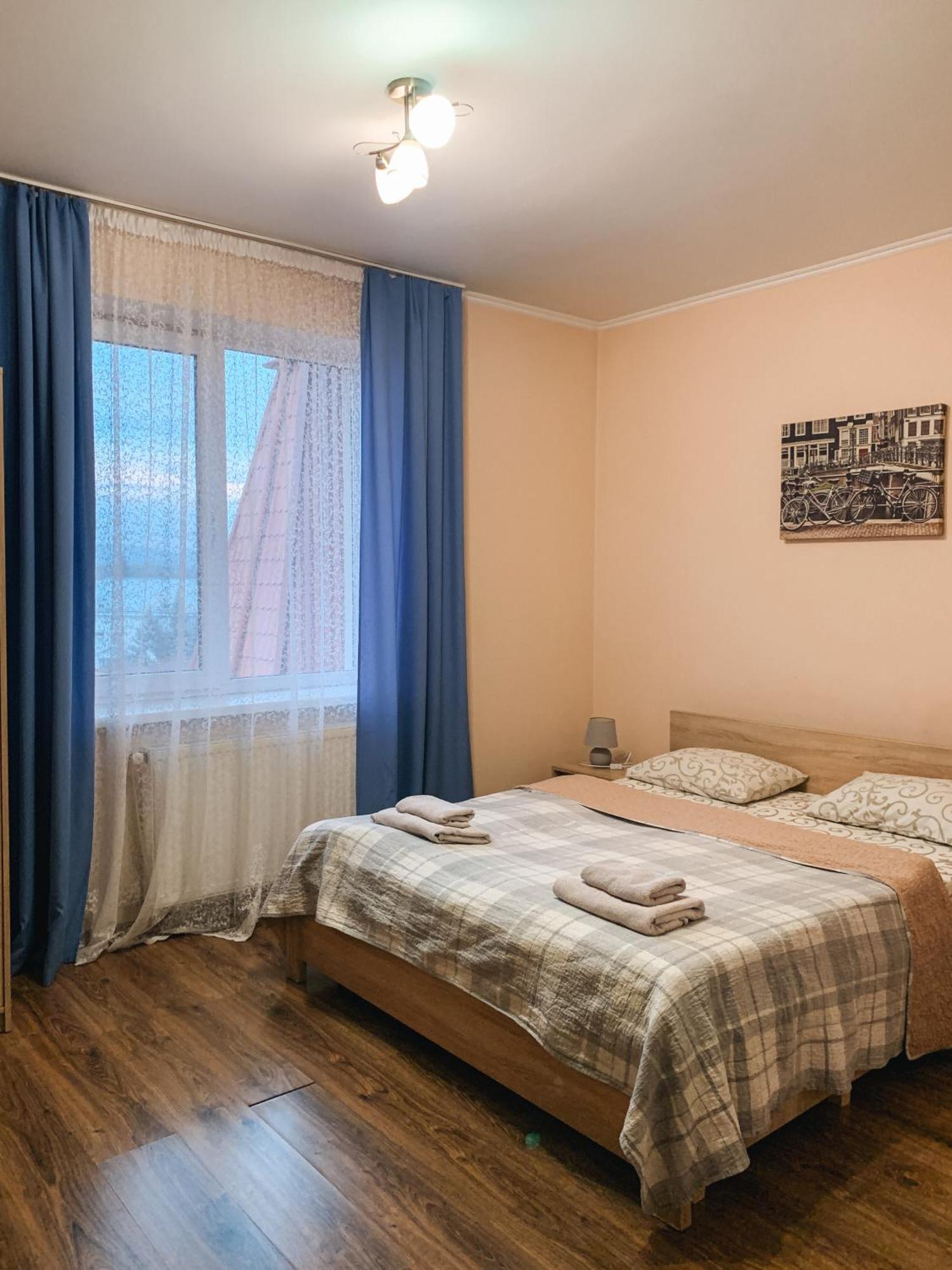 Apartments Domovik Parkaniya, 2A Мукачево Экстерьер фото