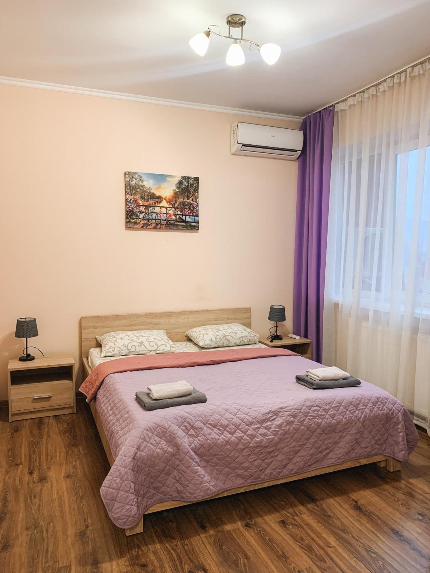 Apartments Domovik Parkaniya, 2A Мукачево Экстерьер фото