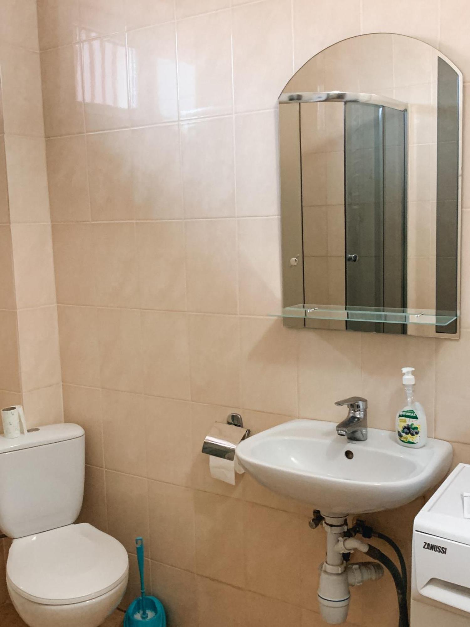 Apartments Domovik Parkaniya, 2A Мукачево Экстерьер фото